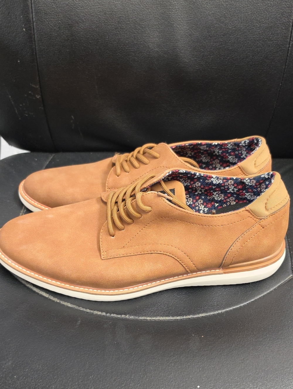 Men's Casual Lace-Up Shoes in Tan